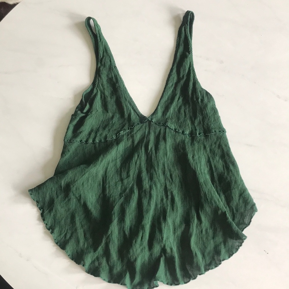 Green deep v tank